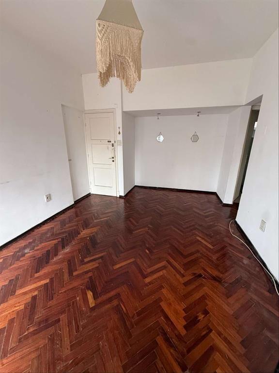 ALQUILER APARTAMENTO 1 DORMITORIO POCITOS AL FRENTE CON BAL