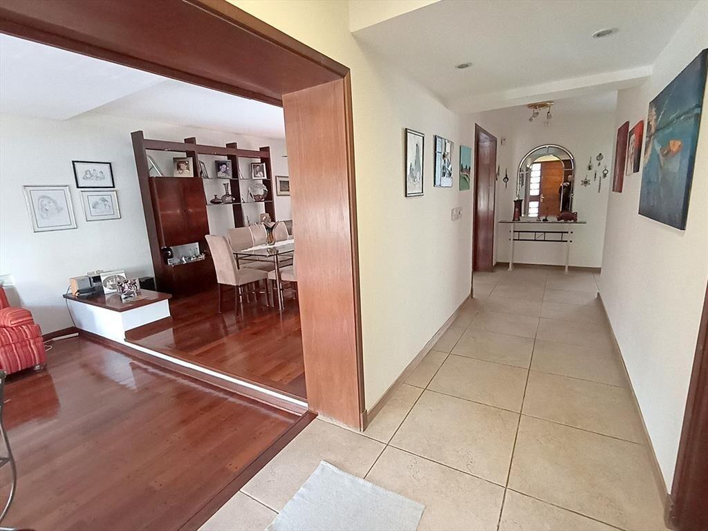 Venta Casa. 4 Dor, estar c/hogar, fondo con parrill, gje x3