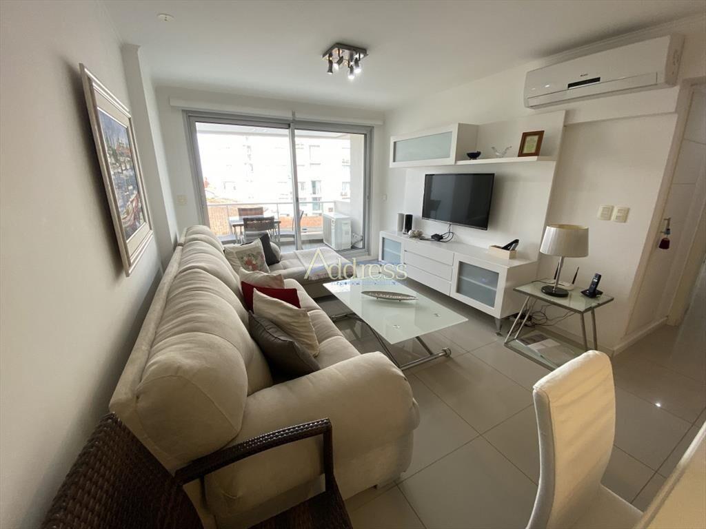 Apartamento en Brava, 2 dormitorios *
