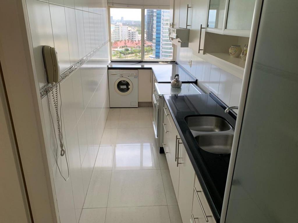 DEPARTAMENTO DE 3 DORMITORIOS EN  PARQUEMAR CENTER , PUNTA