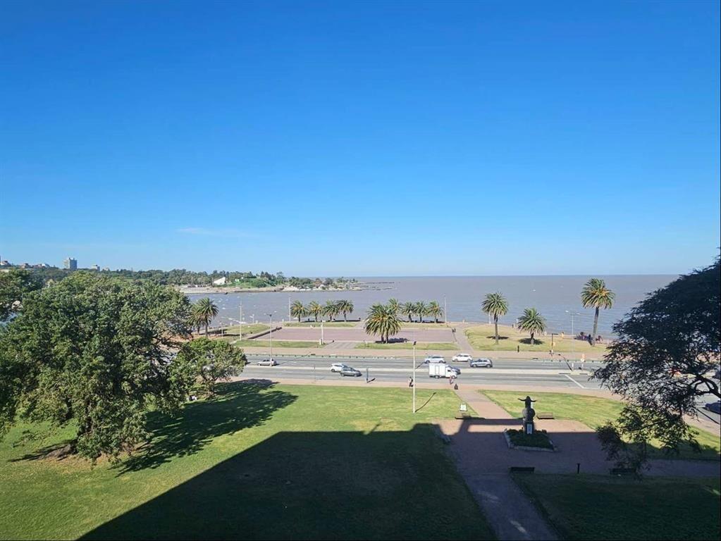 Oficina ALQUILER o VENTA - Parque Rodó - Espectacular Vista