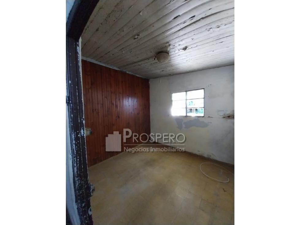 AL1809 Venta Dos Casas en un padron Reducto