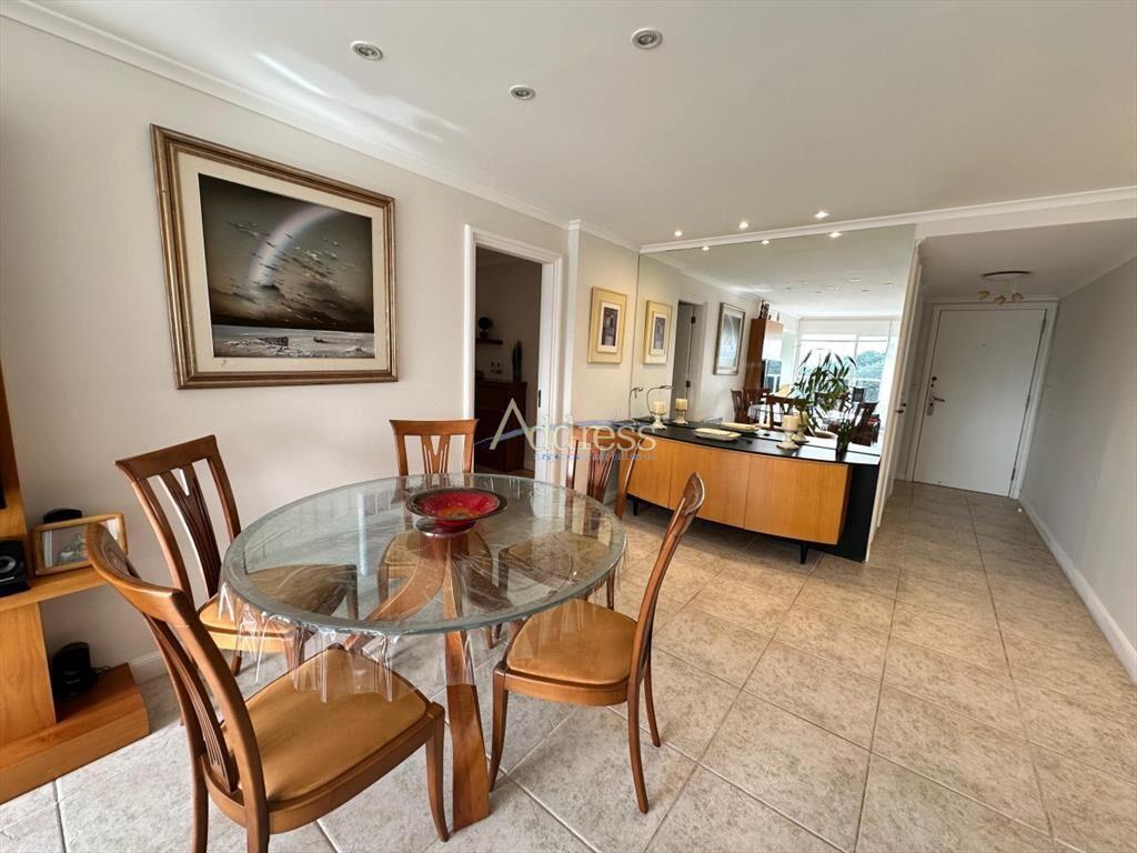 Apartamento de 2 dormitorios y medio en Playa ,