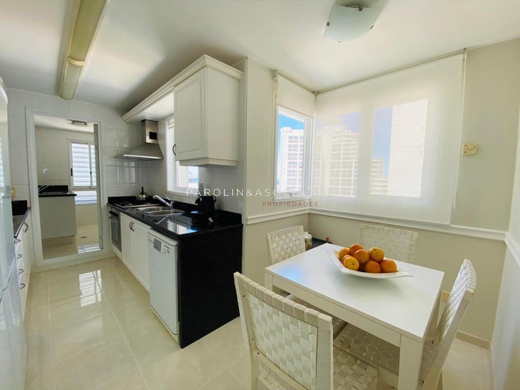 Apartamento en venta de 3 dormitorios en Tower,