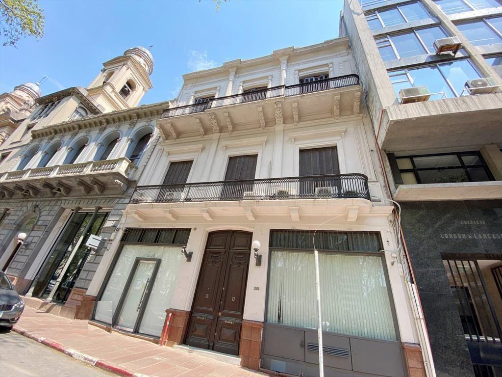 Alquiler - Edificio con 4 plantas 950 m2 con ascensor, Ciuda