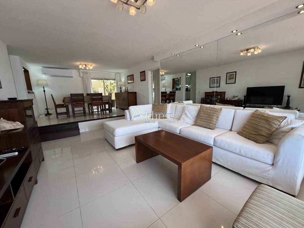 Apartamento en Península - Punta del Este