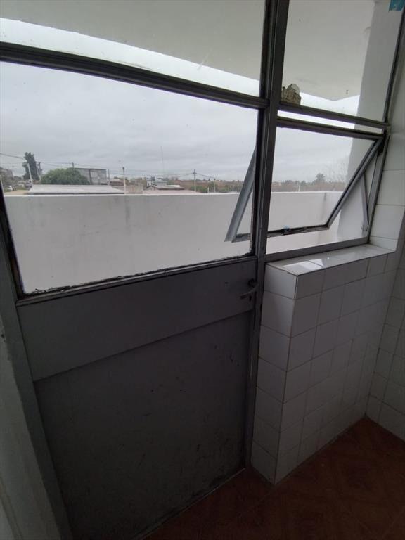 Alquiler de apartamento dos dormitorios en Pando