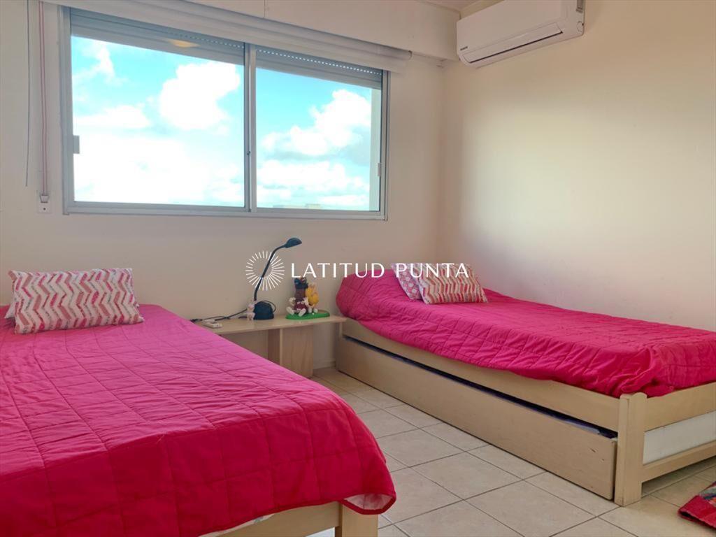 Penthouse dúplex de 3 dormitorios con parrillero