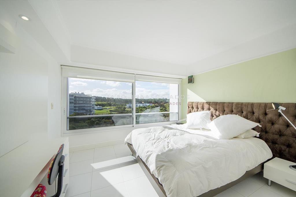 Hermoso triplex en venta en Aguas Azules, Punta