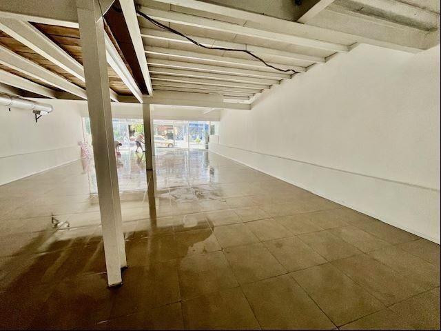 ALQUILER Y VENTA EXCELENTE LOCAL EN PUNTA CARRETAS