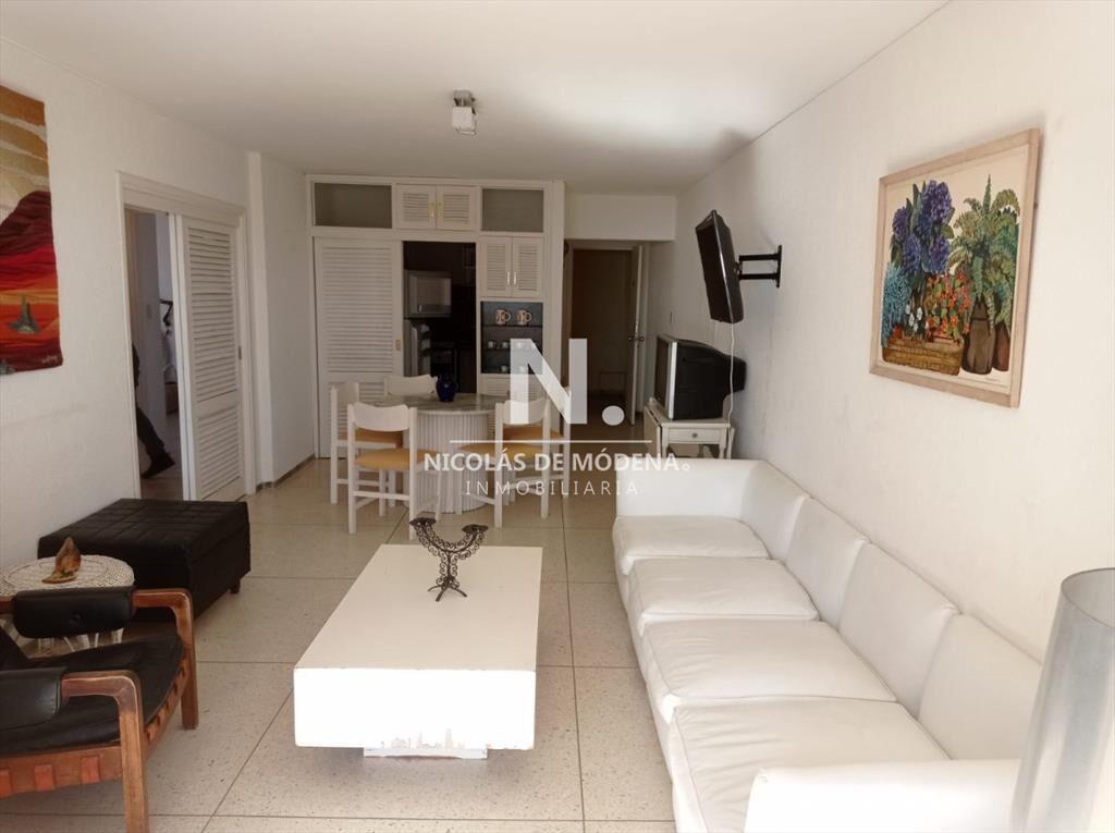 Apartamento en Peninsula, 2 dormitorios *