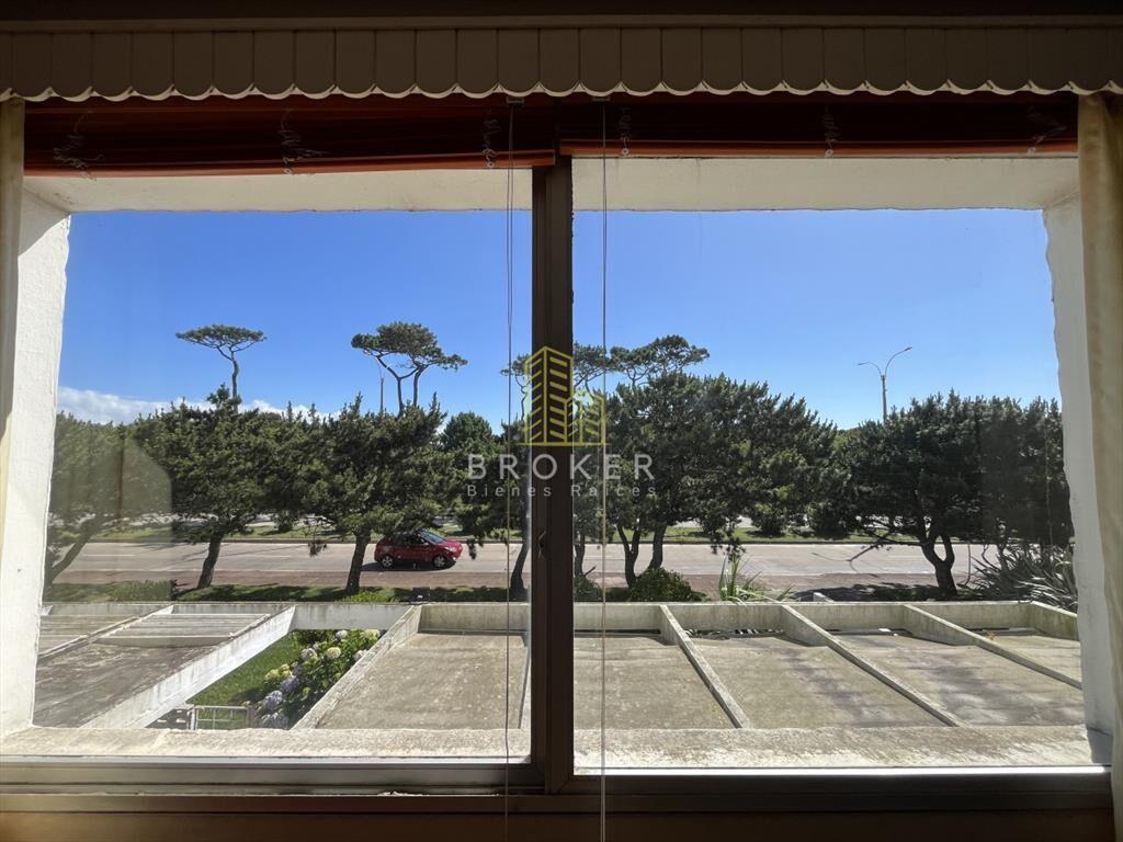Apartamento en Venta 1 dormitorio y medio en la y