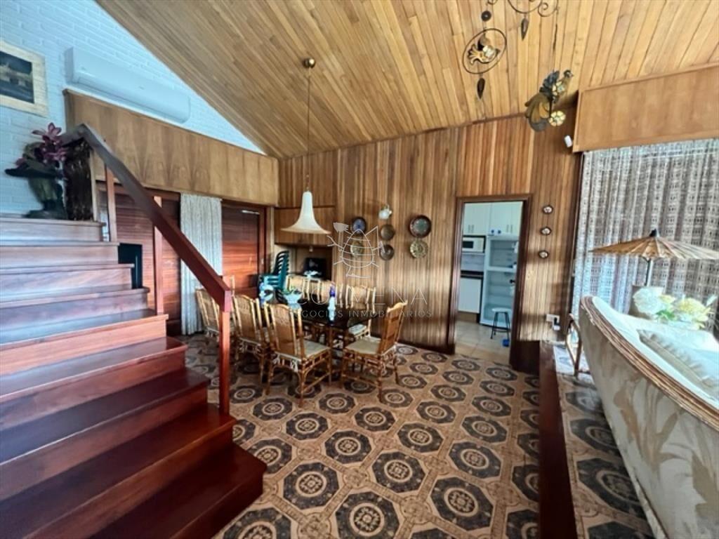Casa en la mansaa 150 metros