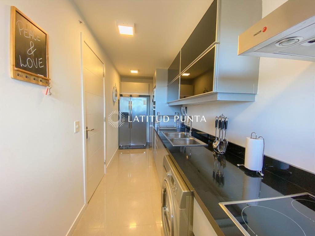 Apartamento de 3 dormitorios, en alquiler de 2024