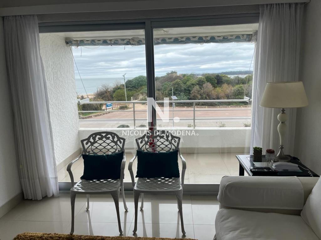 Vende apartamento de 3 dormitorios en Mansa, del