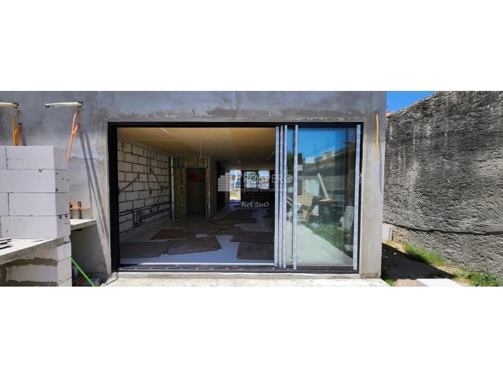 2110 Venta Casa 3dorm Lomas de Solymar Cochera Duplex Parril