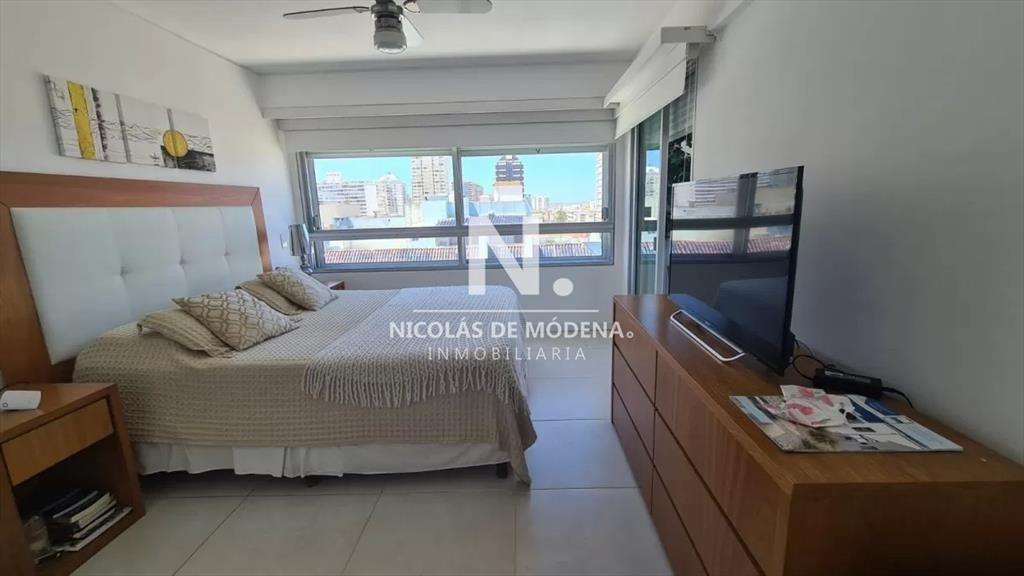 Apartamento en venta de 2 dormitorios en torre en