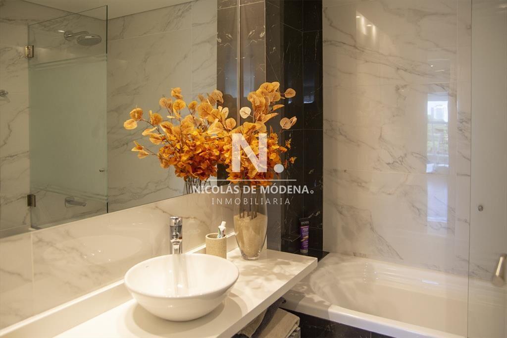 Apartamento 2 dormitorios en venta a metros del mar, Punta