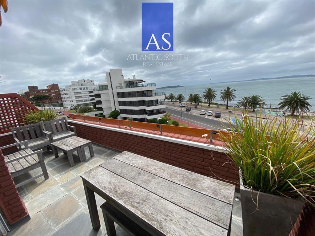 Vende apartamento con vista al mar de 3 Punta del