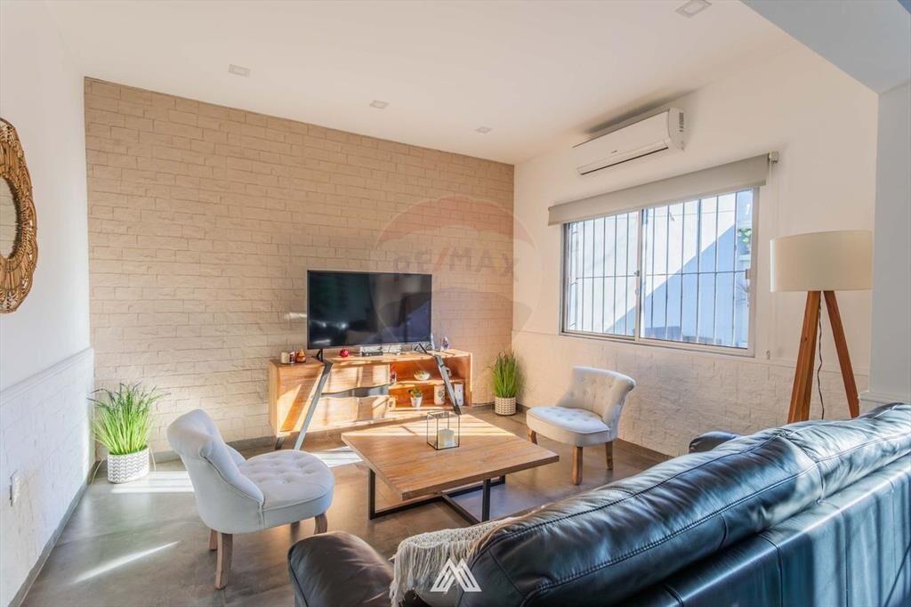 VENTA CASA 4 DORMITORIOS LAS PIEDRAS CENTRO