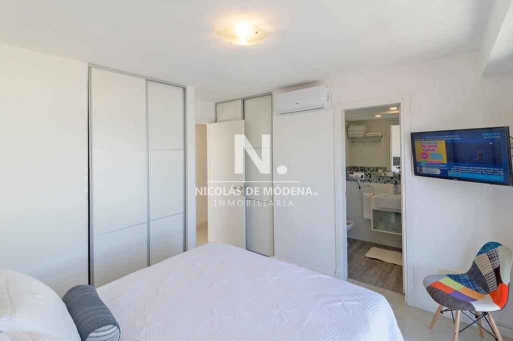Hermoso Apartamento en torre Arenas del Mar 2