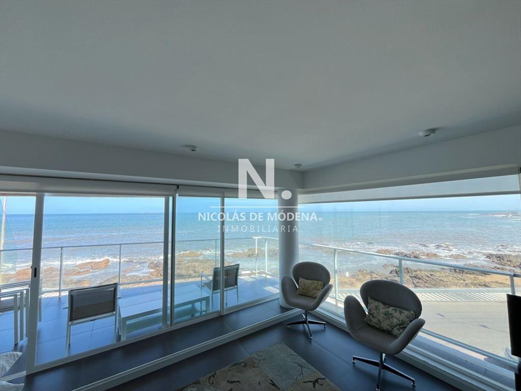 En venta apartamento de 2 dormitorios en suite en