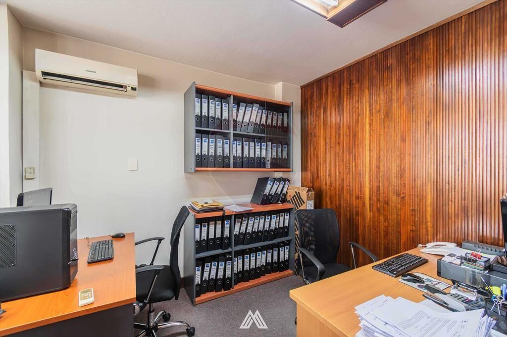 VENTA OFICINA 6 AMBIENTES EN EL CENTRO