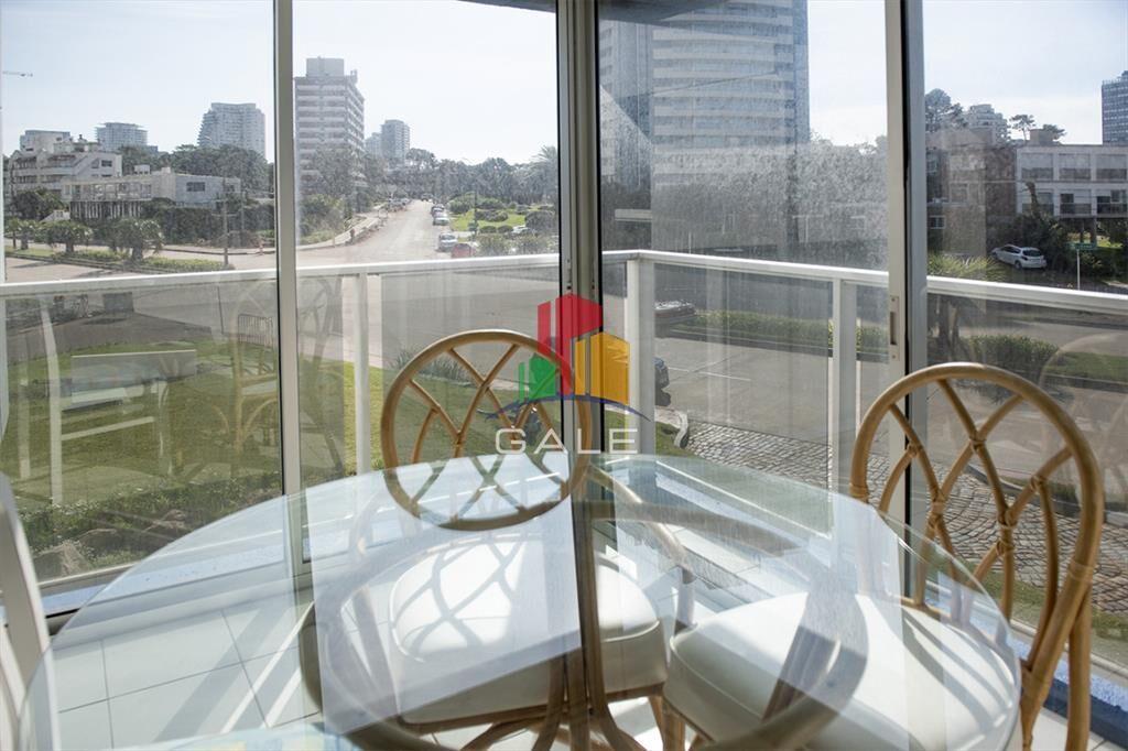Vende departamento de 3 dormitorios en Ocean del