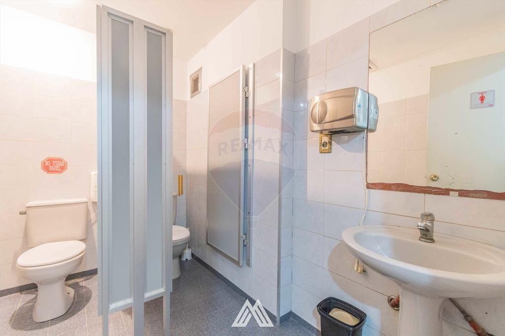 VENTA de LOCAL en Plaza Independencia de 347 m2.