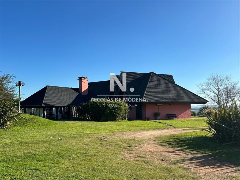 Vende campo en San Carlos Maldonado.