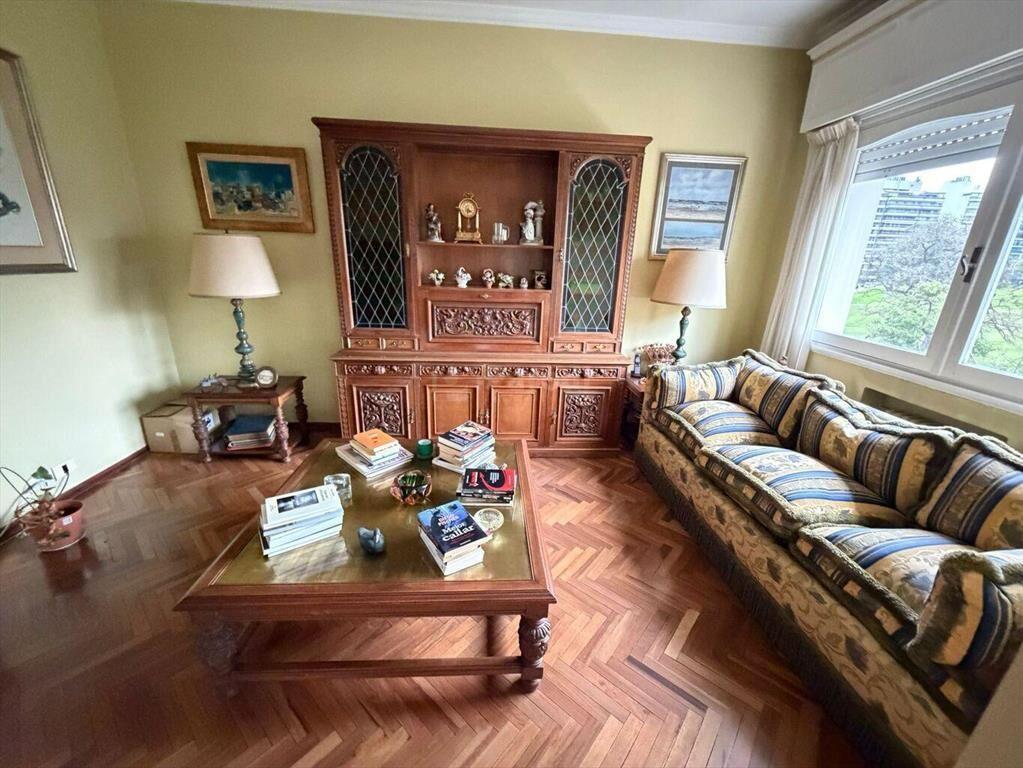 PARODI Venta Villa Biarritz 180 m2, 3 dorm. estar, escritor