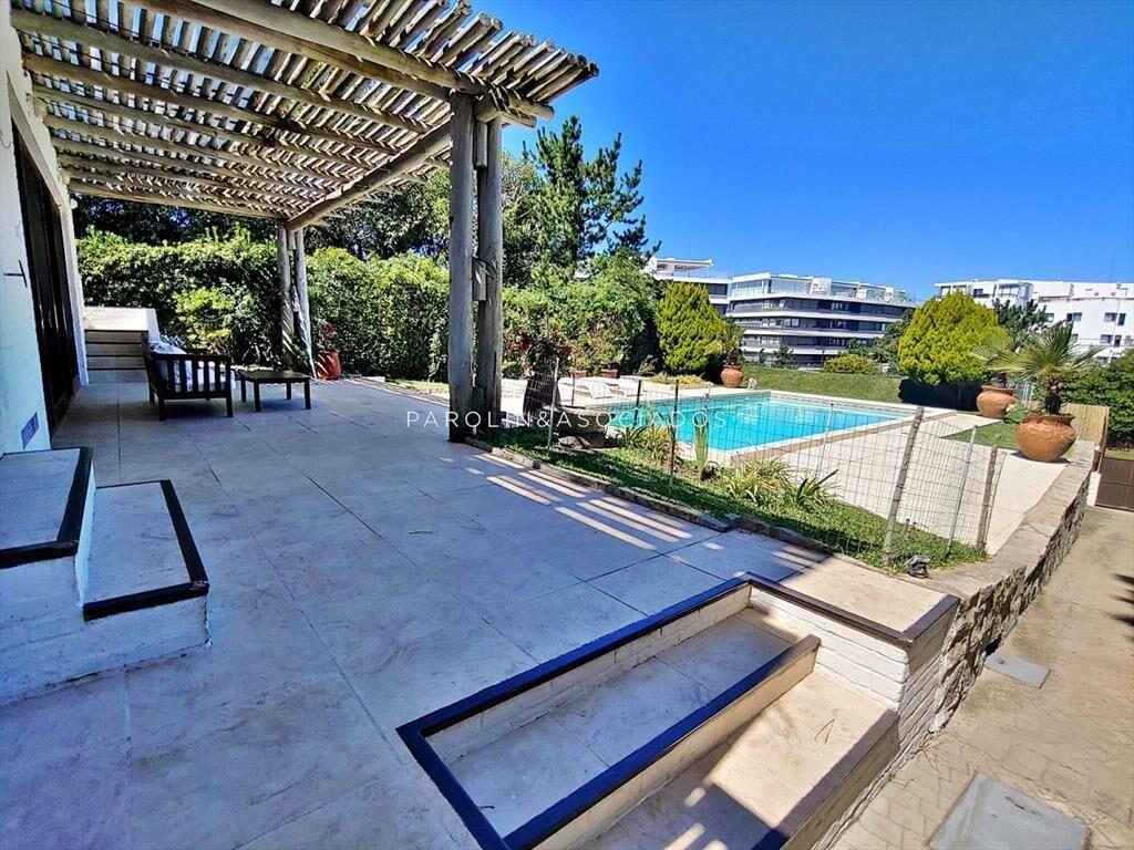 Hermosa casa en venta en RincÃ³n del Indio, Punta
