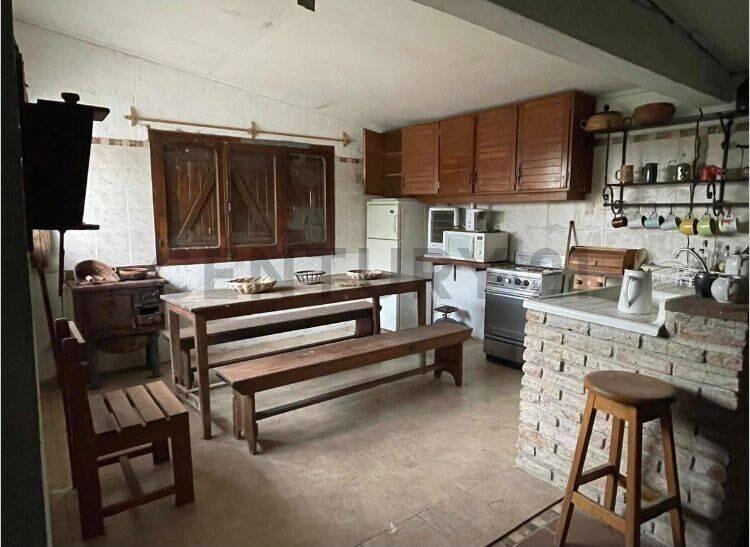 Chacra con casa y galpón en Santa Rosa de 4 hectáreas con...