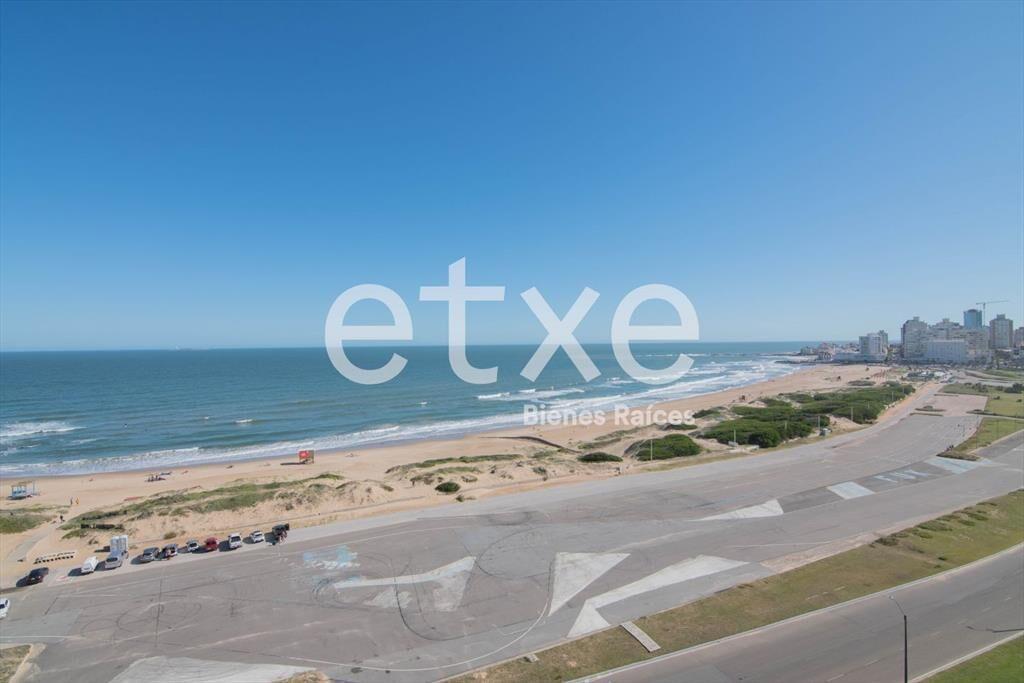 Apartamento en Venta Playa brava Punta del Este...