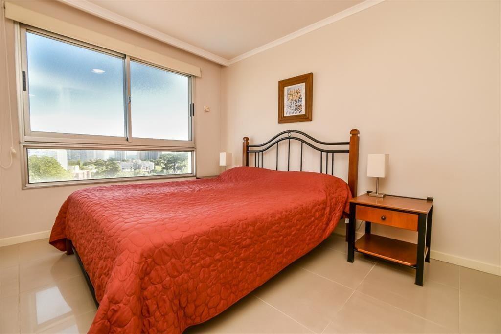 APARTAMENTO EN ALQUILER TEMPORARIO DE 3 SUITES EN EDIFICIO