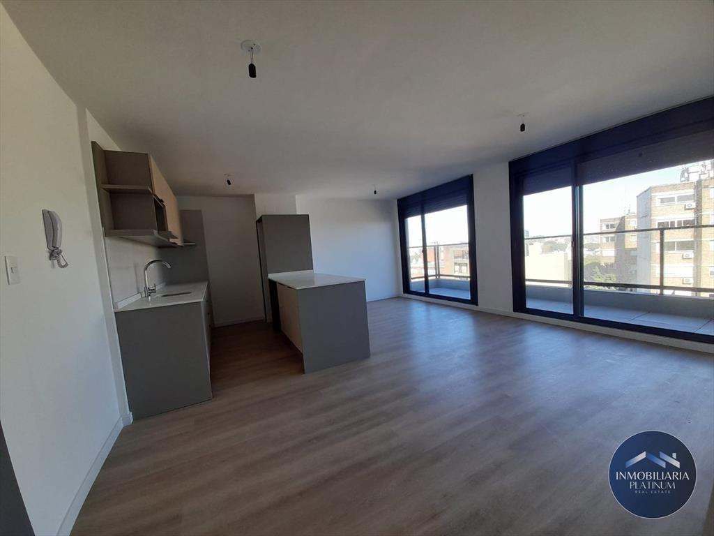 Apartamento dos dormitorios y terraza en venta en La Bla...