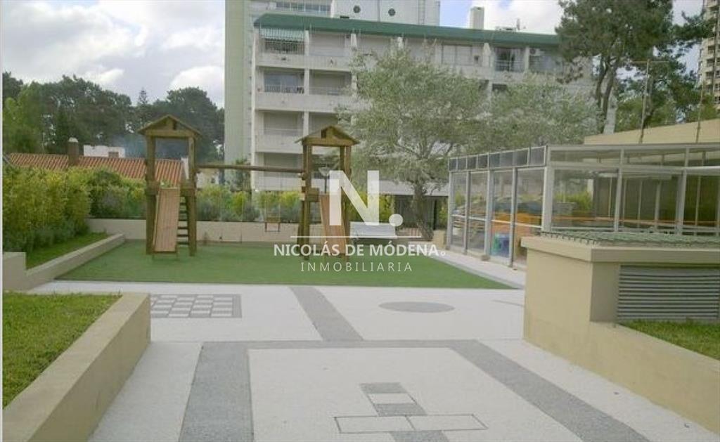 Apartamento en Cantegril - Punta del Este