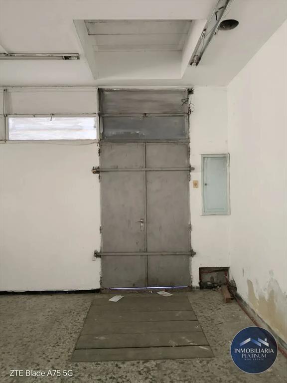Venta Local Comercial 800 m² ubicado en el Centro, 3 niv...