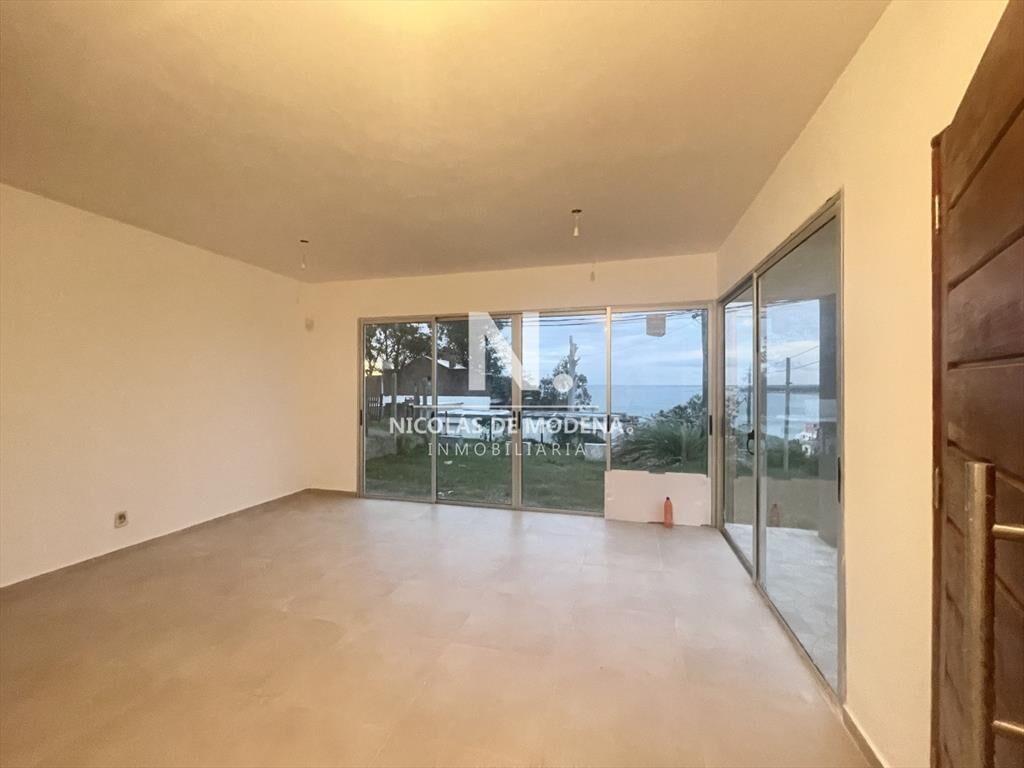 Venta casa 2 dormitorios - Cerro San Antonio