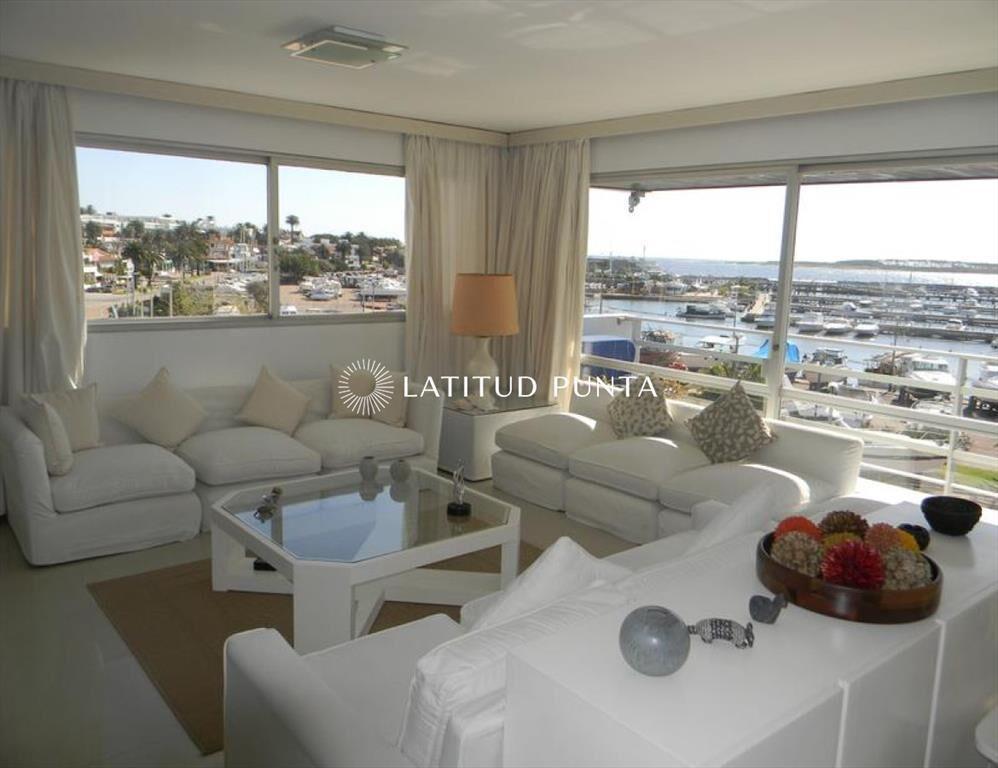 Apartamento frente al Puerto