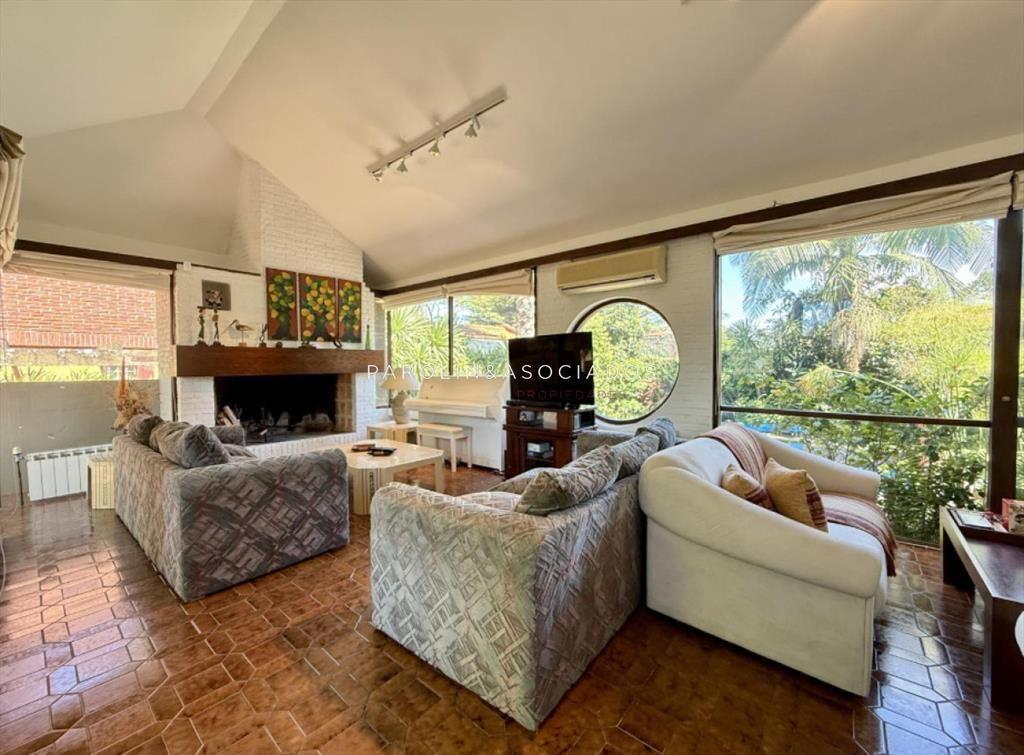 Casa en Venta de 3 dormitorios en Playa Mansa,