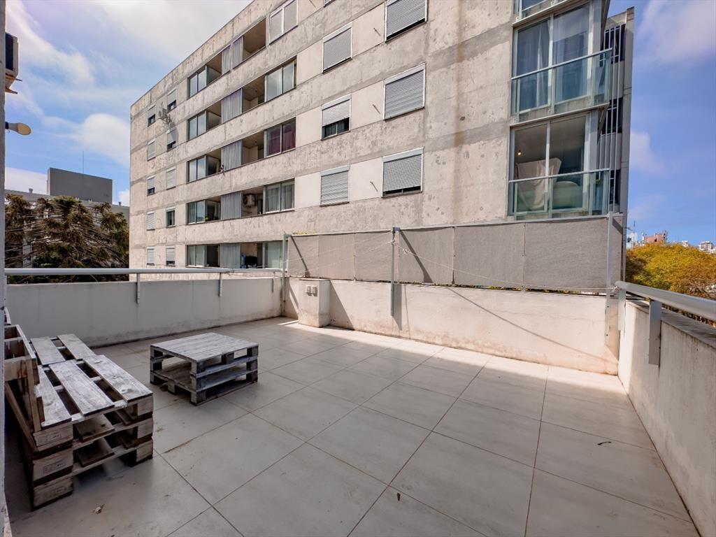 Apartamento en venta de 2 dormitorios + garaje CON RENTA...
