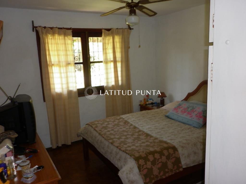 Casa en Altos de Pinares, 4 dormitorios