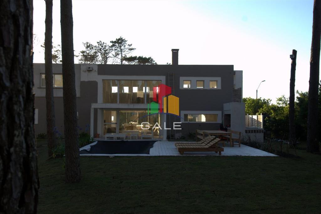 Casa en Venta y Alquiler, Laguna Blanca, La 4