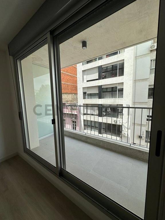 ESTRENA EN CORDON SUR-1 DORMITORIO FRENTE-piso alto-AMENI...
