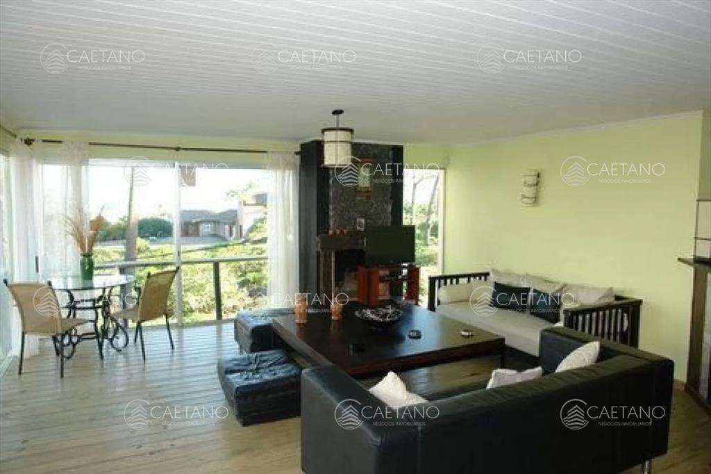 Venta casa 5 dormitorios Montoya La Barra