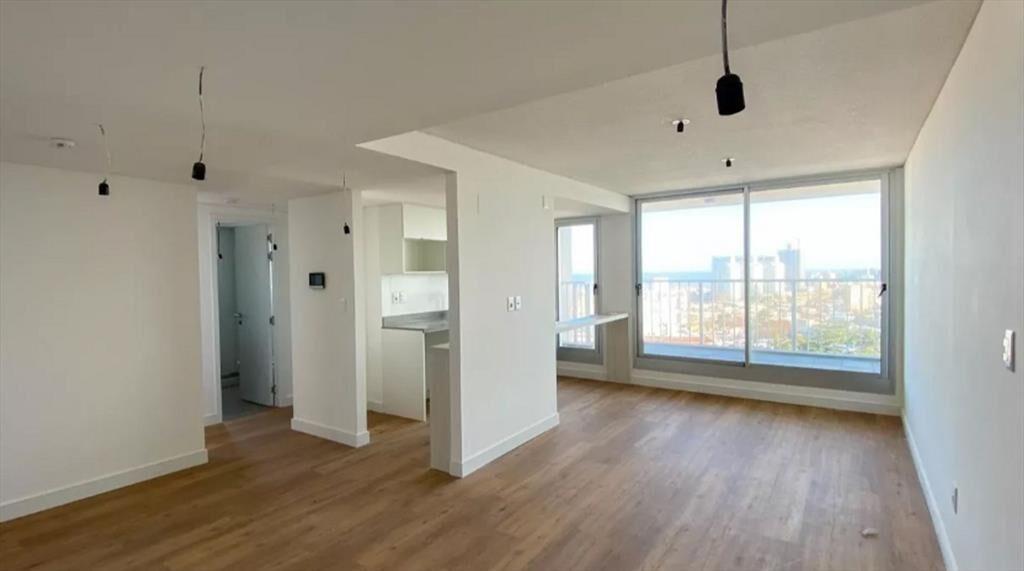 VENTA APTO 3 DORMITORIOS, 2 BAÑOS, MALVIN.
