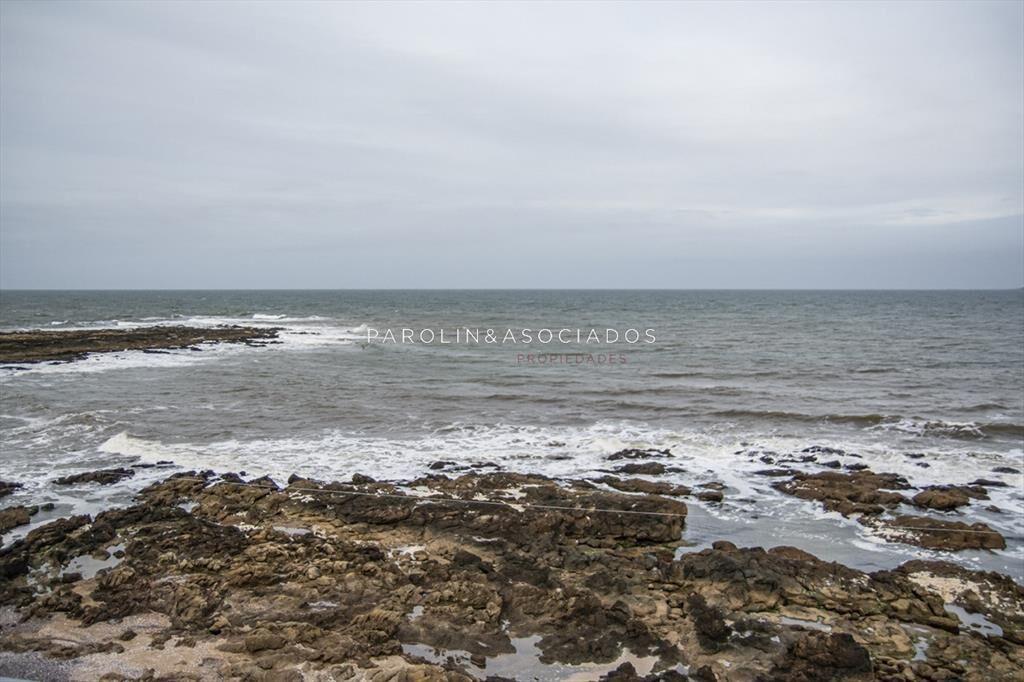 Penthouse en venta frente al mar en Puerto Lobo, Punta del
