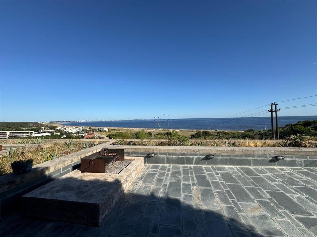 Apartamento 2 Dormitorios en Venta- Punta Ballena