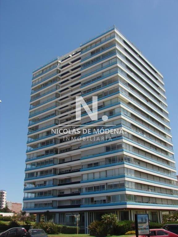Vende apartamento de 3 dormitorios en Brava, del